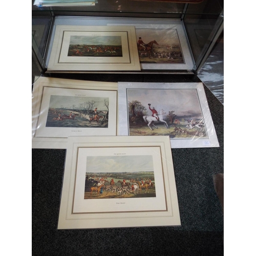 105 - Five hunting scene prints mounted