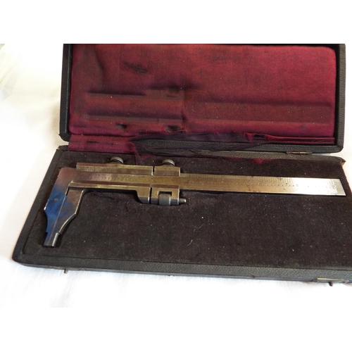 219 - A vintage boxed Dockel micrometer No80404