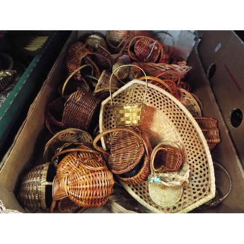 362 - A box of miniature baskets