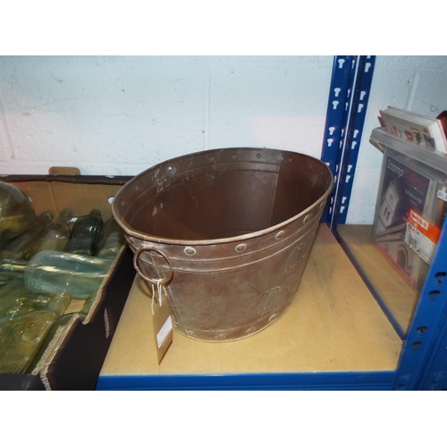 377 - An oval metal 'cold drinks' tub (now a planter)