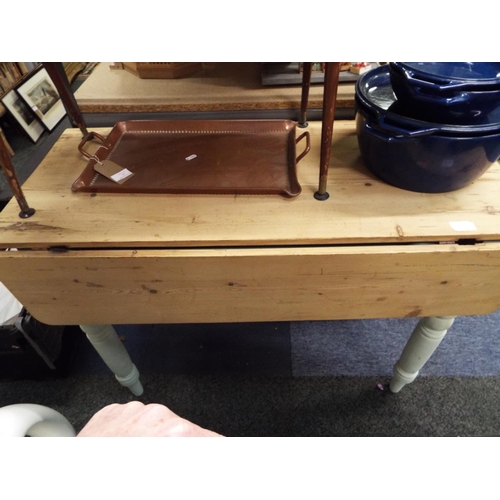 486 - A green painted pine table with drawer (one leaf missing)