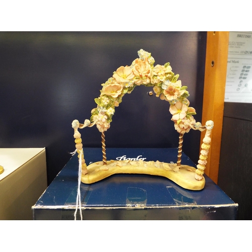 82 - A boxed Jill Barklem's Bramley Hedge 'Floral Arch' BH16