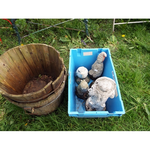 359 - Two wooden garden planters and five ornaments
