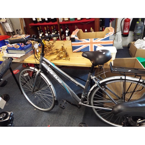 388 - A ladies Apollo Virtue Hybrid Sport bicycle