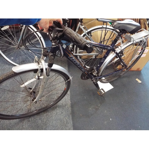 389 - A gents Claud Butler Explorer 200 7 speed bicycle