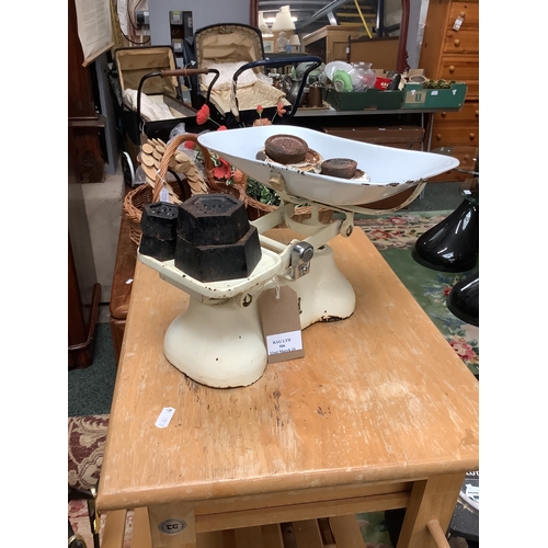 Lot 586       