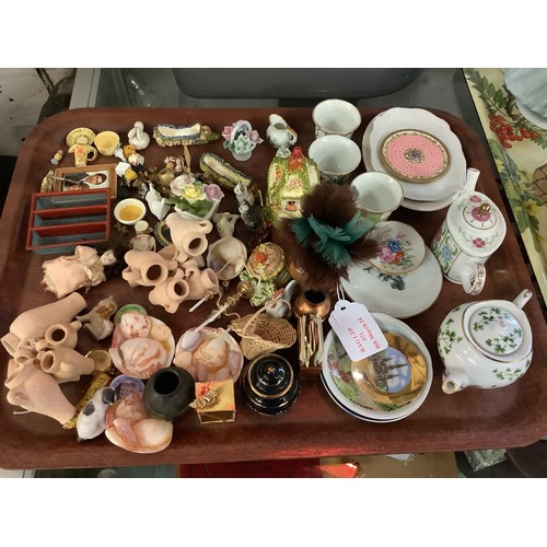Lot 598       