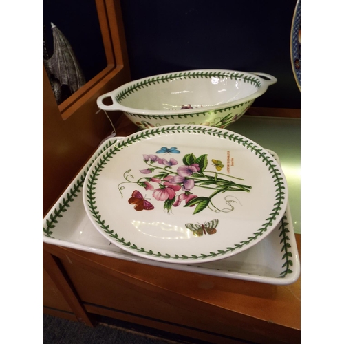 36 - A selection of Portmeirion 'Botanic Garden' to include serving dish,  bowl, cake stand