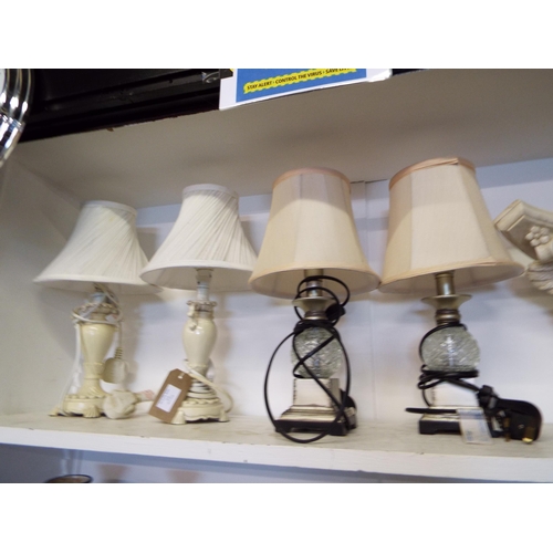 435 - Four assorted table lamps