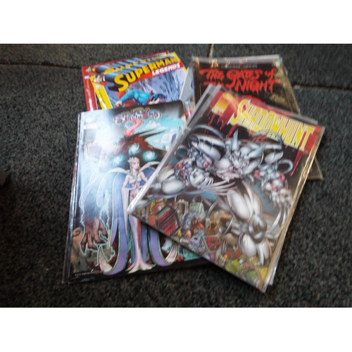 117 - A collection of Superhero comics to include Shadowhunt, Death Head, Cyberforce etc