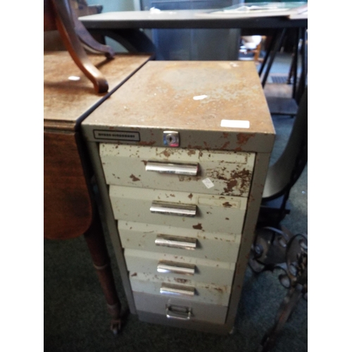 522 - A metal six drawer chest