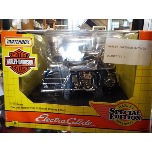 183 - A boxed Matchbox Special Edition 1/15 scale die cast model with display stand Harley Davidson Motor ... 