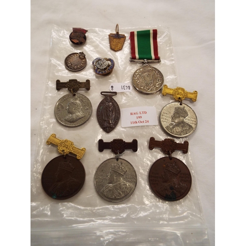 199 - A WWII Women's Voluntary Service medal, five London School Board medals, a small silver Athletic med... 