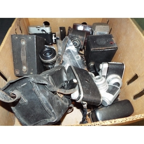 292 - A large selection of vintage camera's