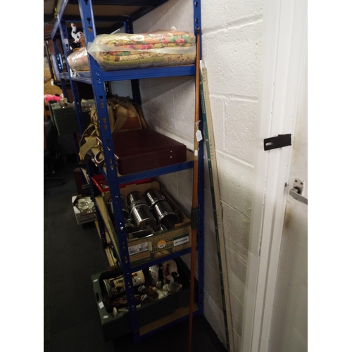 297 - A vintage archery bow with the makers name Albred London