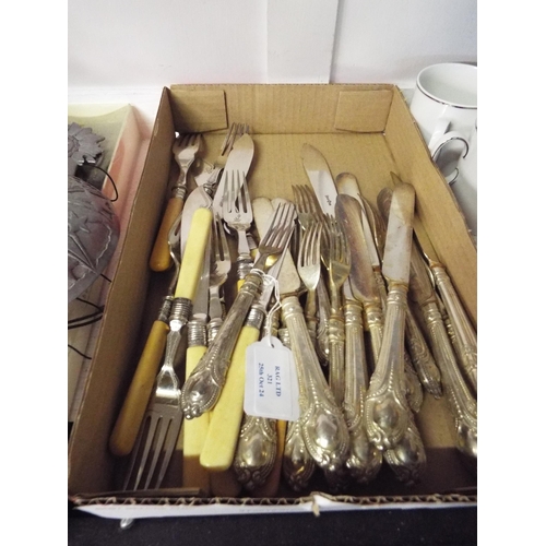 321 - A set of six bone handle fish cutlery and a set of white metal dessert cutlery