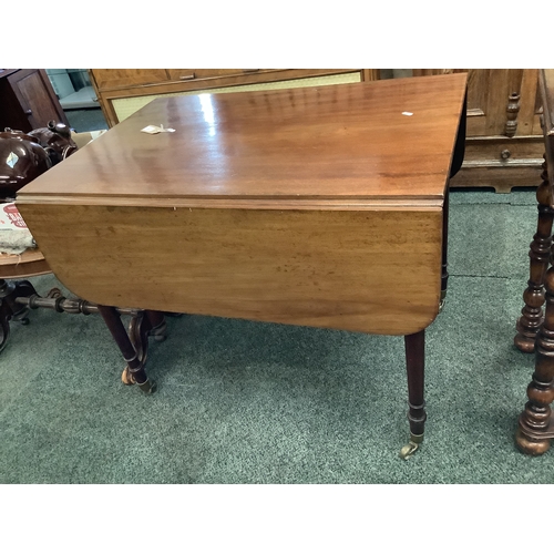 449 - A Victorian mahogany Pembroke table