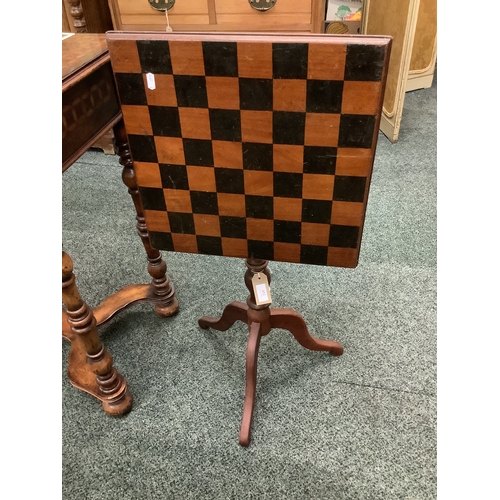 452 - A vintage mahogany tilt top pedestal chess board