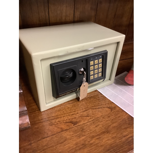 640 - A Digital Home Safe