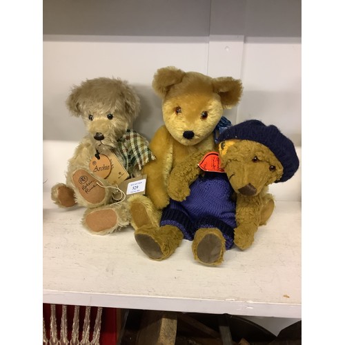 529 - Three assorted teddy bears to include Countrylife Bears Limited Edition 285/500 'Archie' by Robin Ri... 