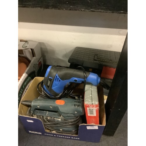 548 - A Black & Decker sander, a Draper hammer drill and a boxed Amtech 8 piece hole saw kit