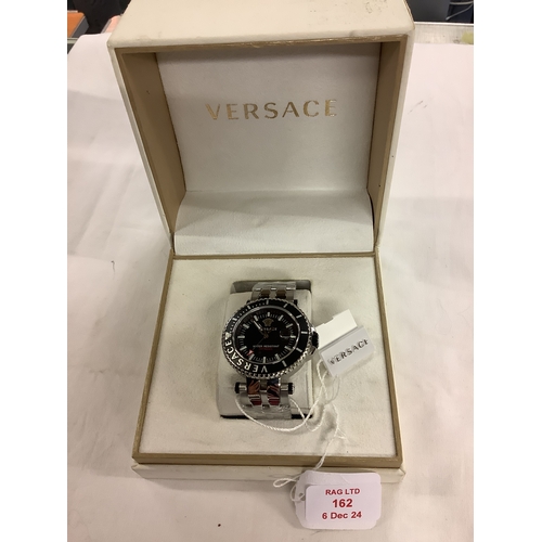 162 - A boxed as new gents Versace Aion chronograph wristwatch with stainless steel strap the black dial h... 