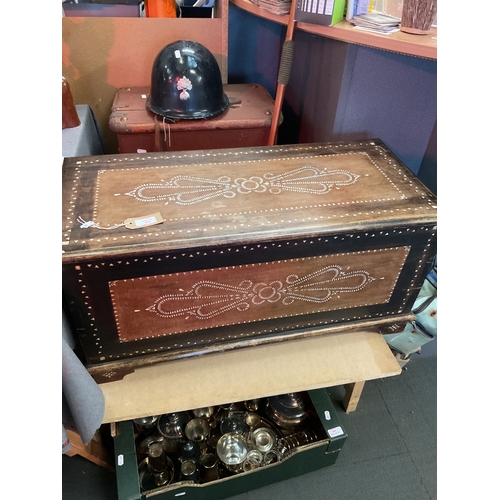 511 - A wooden Moorish style storage chest inlaid with mother of pearl