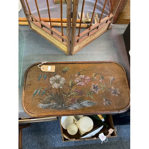 278 - A Victorian oak frame beaded table top stand