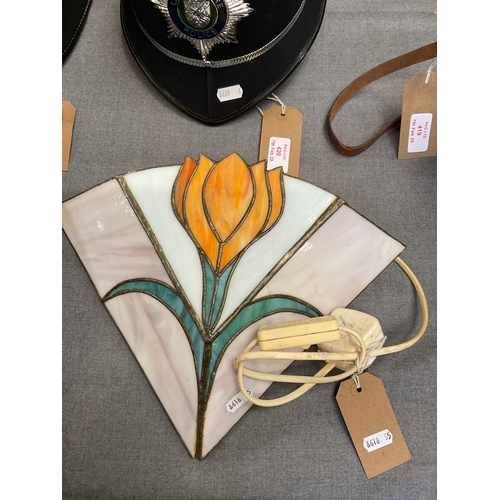 421 - An Art Deco wall light