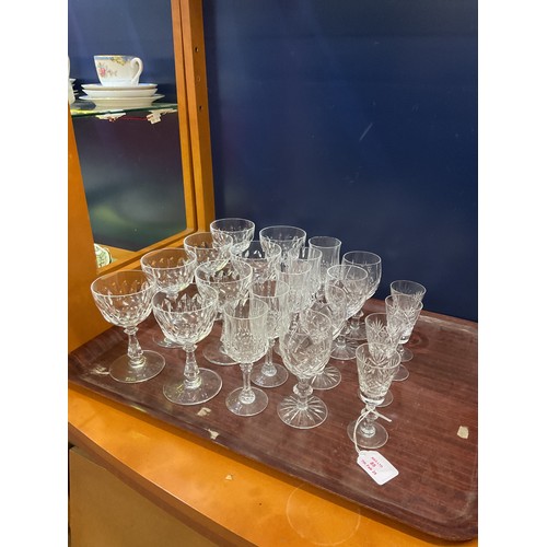 85 - A mixed selection of good quality crystal glasses