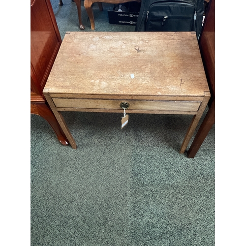 583 - A sun bleached oak side table with short drawer