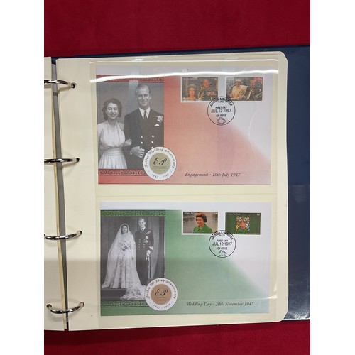 176 - The Royal Family stamp and coin album