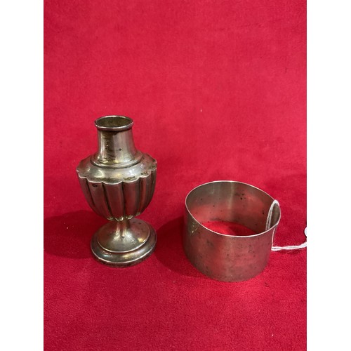 168 - A Chester 1903 silver napkin ring and a Birmingham 1901 silver pepper pot (lid missing), 1.58 oz