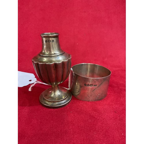 168 - A Chester 1903 silver napkin ring and a Birmingham 1901 silver pepper pot (lid missing), 1.58 oz