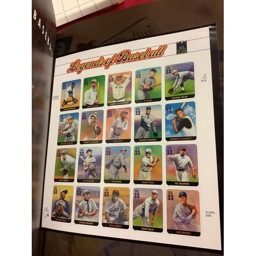 354 - A USA 2000 Commemorative stamp year book