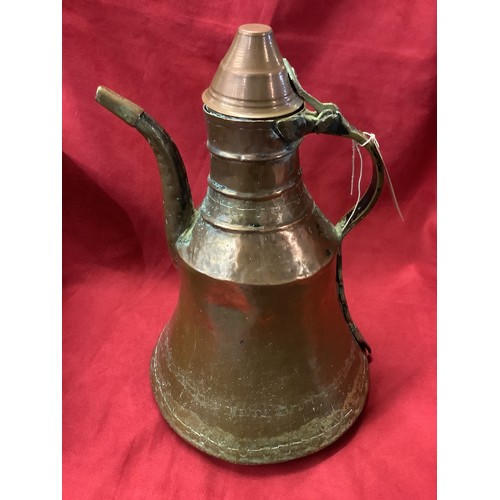 93 - A vintage Turkish hammered dovetailed copper tea/coffee pot