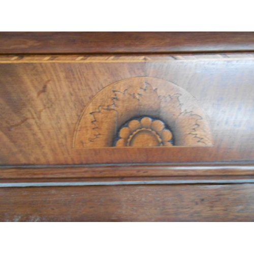 29 - C18th Georgian Mahogany Chest On Chest, lower section raised on bracket supports with 3 long cockbea... 