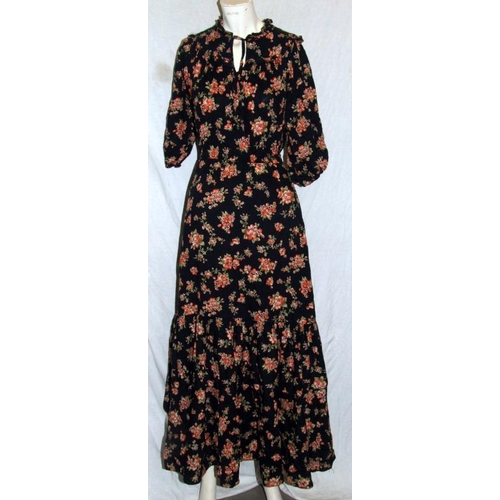 514 - Ladies Vintage 70s Dresses incl. pink/purple labelled CH Modell, black floral cotton labelled size 4... 