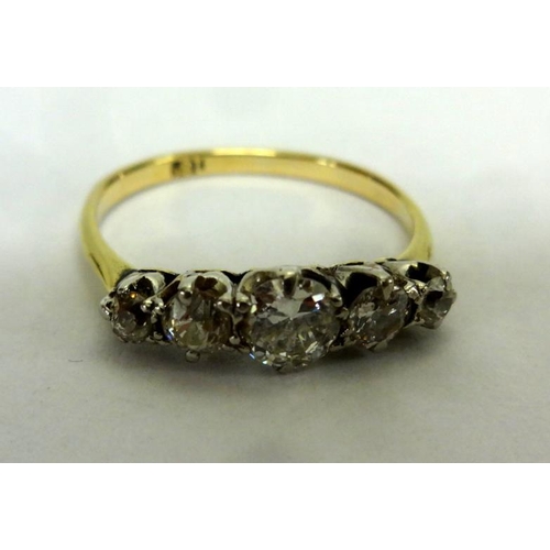 206 - Ladies 18ct Gold 5 Stone Diamond Ring, size O