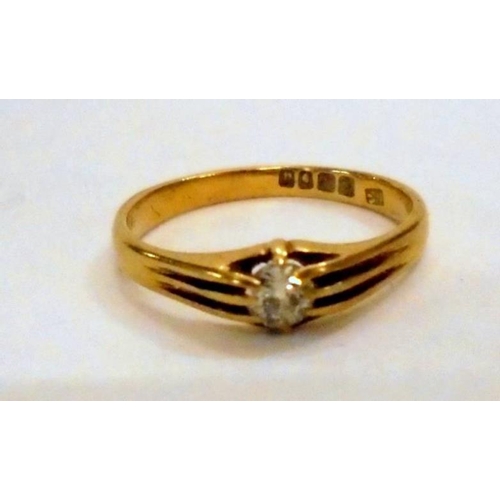 435 - 18ct Gold Diamond Solitaire with raised shoulders, size R