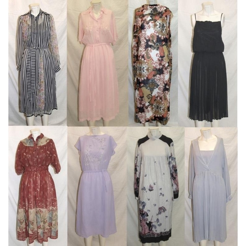 517 - Ladies Vintage Dresses incl. Sora Couture, lilac crepe with bamboo design, Richard Shops, Calle Prud... 