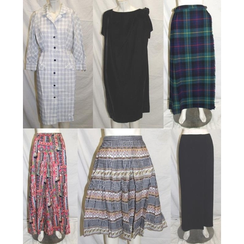 543 - Ladies Vintage Clothing incl. Ascot Model white/blue check button through dress, Black Velvet dress ... 