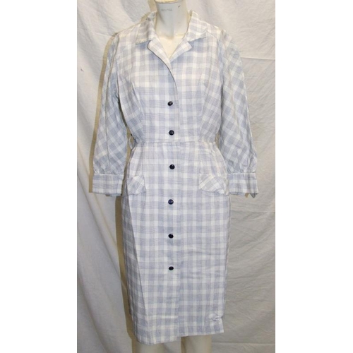 543 - Ladies Vintage Clothing incl. Ascot Model white/blue check button through dress, Black Velvet dress ... 