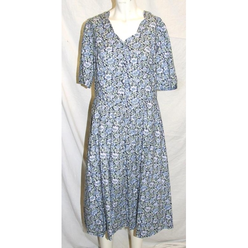 546 - Ladies Vintage Dresses incl. Origin cotton pink floral prairie style labelled size 16, Laura Ashley ... 