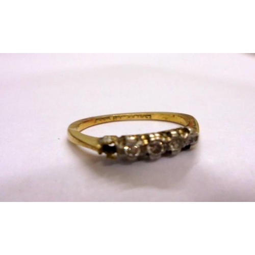 434 - 18ct Gold 5 Stone Set Diamond Ring (1 stone missing), size L