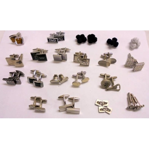 441 - 20 Pairs Cufflinks, mainly silver tone snap backs incl. Budweiser bottle top & opener, D&G Dolce & G... 