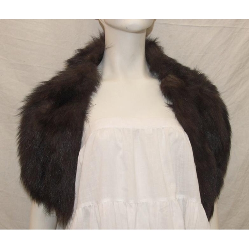 517 - Grey Coney Fur Stole with matching hat, 2 Grey Coney Fur Hats, 1 labelled Gales of Dewsbury, Brown A... 