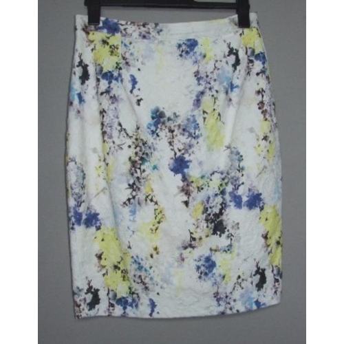 527 - Ladies Skirts Size 12 incl. Barbara Speed, Sarah Pacini, Ted Baker etc. (7)