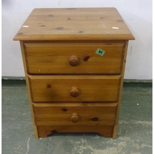 84 - 3 Drawer Bedside Chest of Drawers with turned bun handles