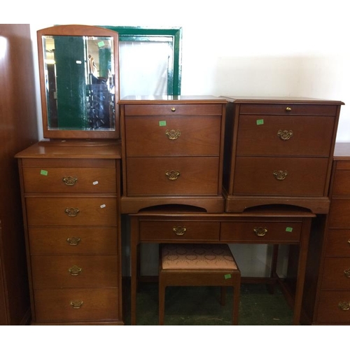 94 - Stag Blonde Wood Bedroom Suite: Chest of Drawers with 5 long drawers, tall chest of 4 narrow drawers... 